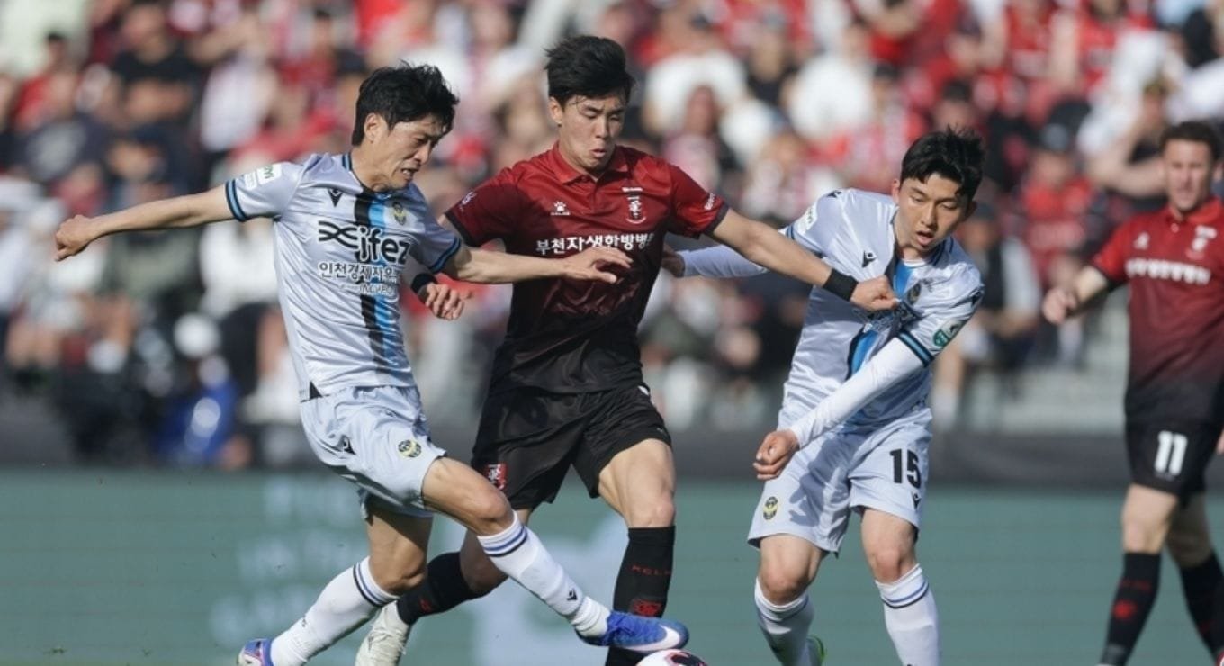 인천유나이티드와 부천FC1995 선수들의 경기 장면, 인천유나이티드 vs 부천FC1995 상대 전적